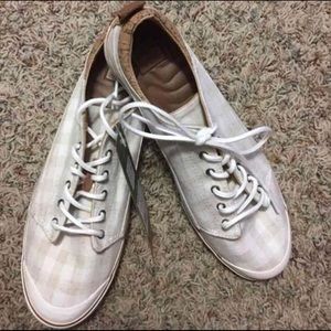REEF size 8.5 women’s lace up sneakers NWT